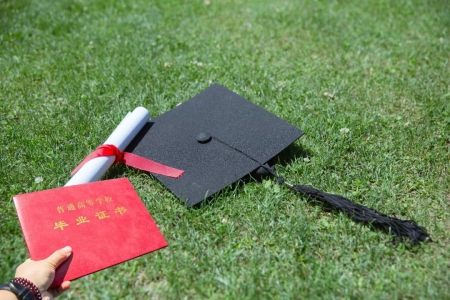 教育系统创新举措，致力于——让自主培养的顶尖人才持续涌现